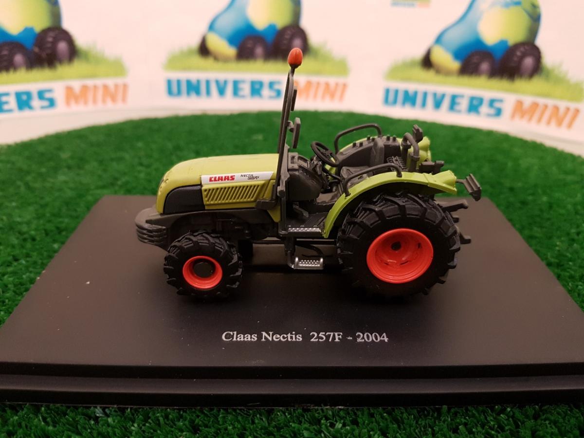 2004 1/43 NEW IN BOX Tractor Claas Nectis 257 F 