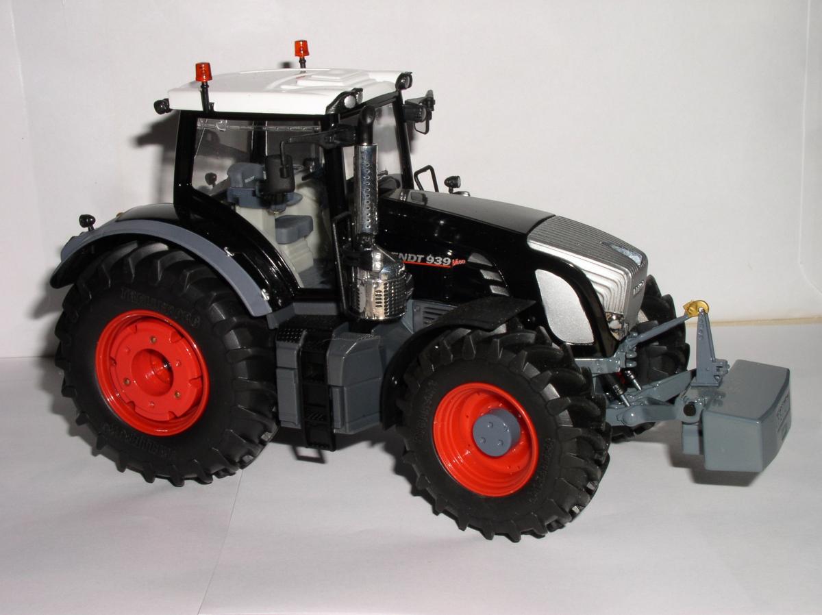 その他 wiking1/32 FENDT939 BLACK Wiking X991000297000 Fendt 936 Vario Black Beauty 1/32