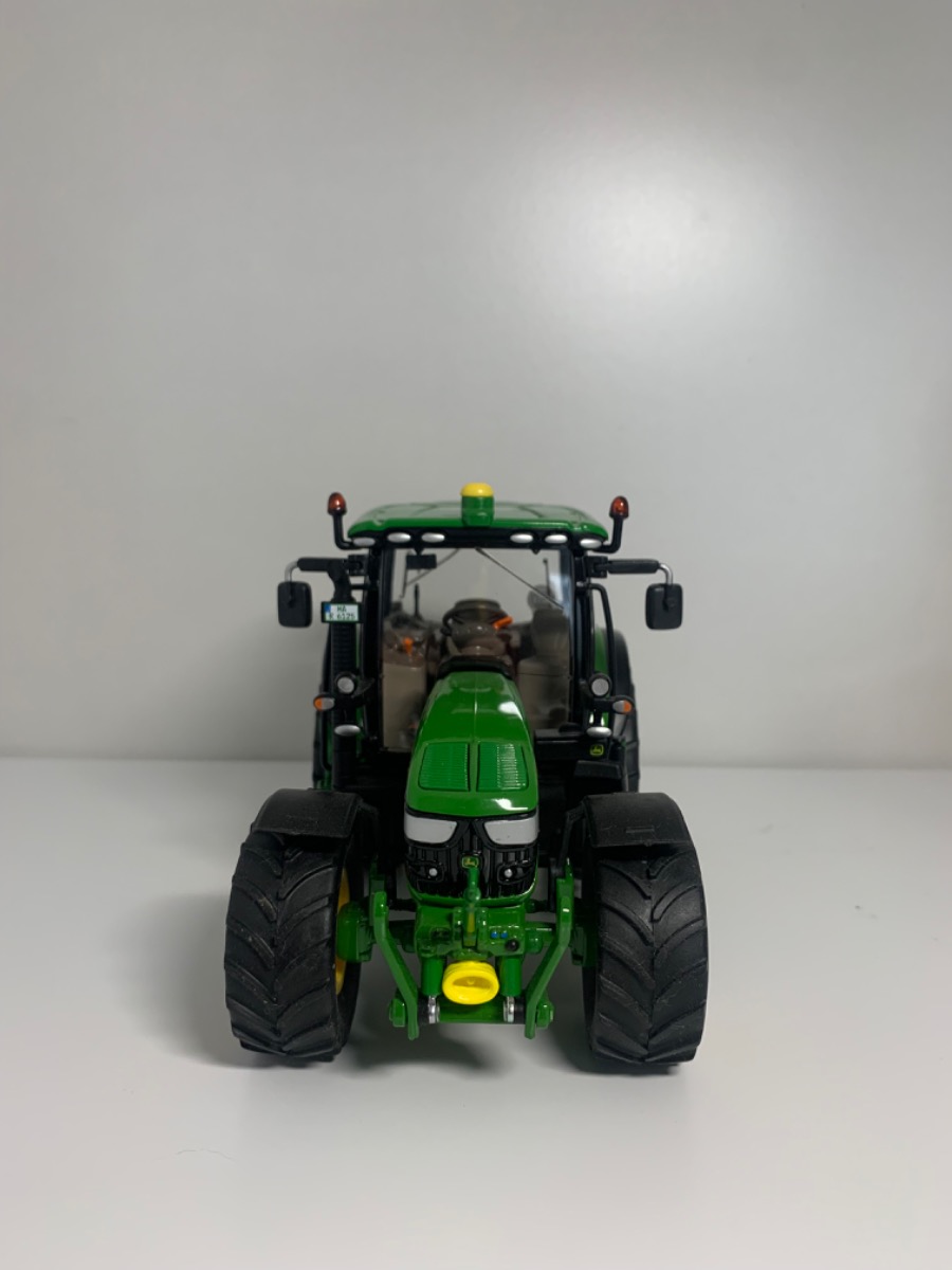 その他 wiking 1/32 JD6125R WIKING 077318 John Deere 6125R Model Tractor, 1:32, Metal