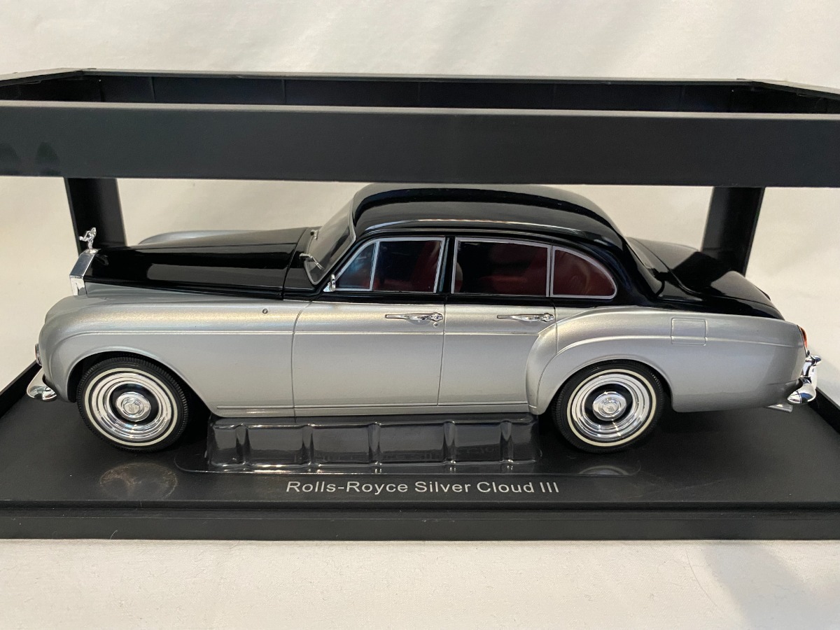 Miniature Rolls Royce Silver Cloud Sakura 1/43 - Die-cast - Occasion