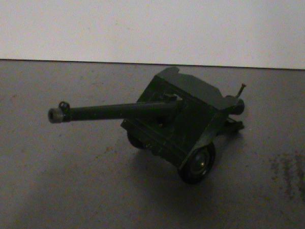 Canon militaire Britains 