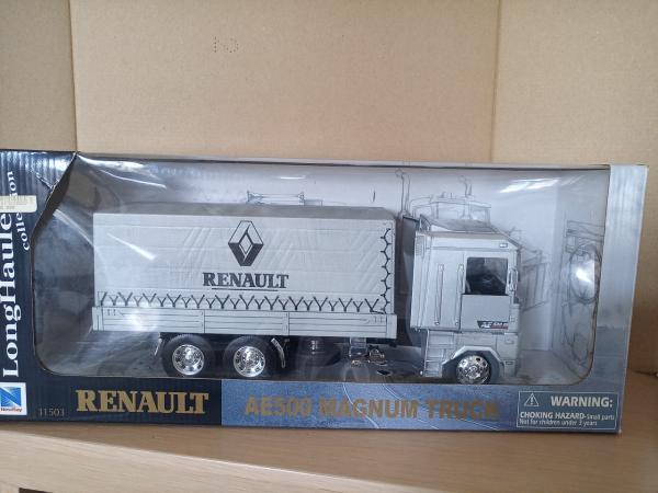 Camion benne RENAULT Magnum AE500 de chez NEW RAY ref 11503