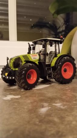CLAAS arion 640 wiking 