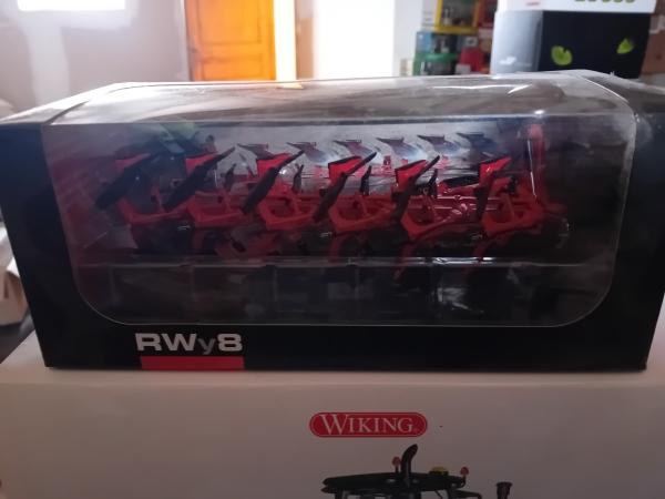 Grégoire besson RW8