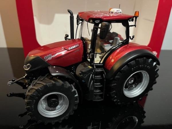 CASE IH Optum 300