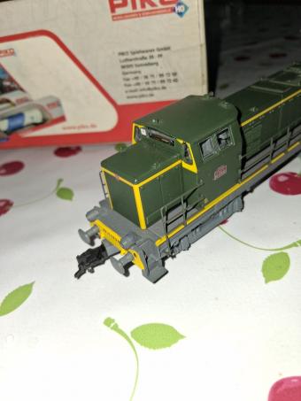 Locomotive diésel BB 63698