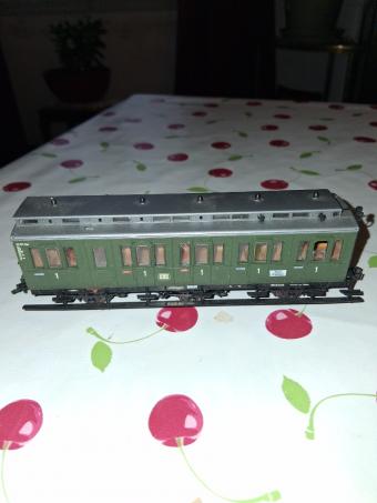 Voiture voyageurs comme 5099 mais sans guérite