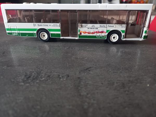 Bus mercedes-benz compagnie RATP solido n°3121. Échelle 1:55