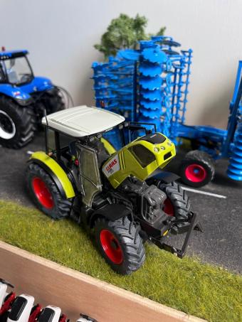 CLAAS axos 340