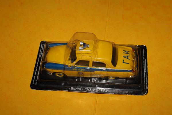 GAZ M 21 Volga police au 1/43eme