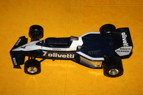 Lot de 3 formule 1 au 1/24 et 1/25