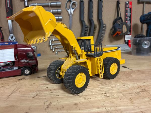 Chargeur Komatsu wa 800